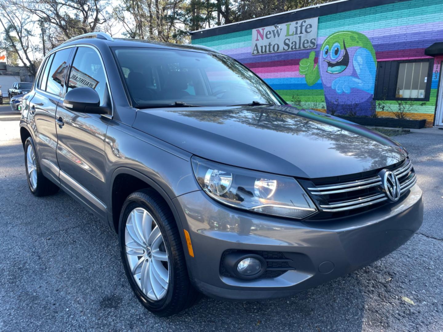 2015 GRAY VOLKSWAGEN TIGUAN S (WVGAV7AX3FW) with an 2.0L engine, Automatic transmission, located at 5103 Dorchester Rd., Charleston, SC, 29418-5607, (843) 767-1122, 36.245171, -115.228050 - Photo#0